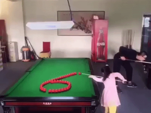 Completing the six on a pool table